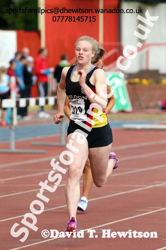 Girls under-15s 100 metres, North Eastern Track and Field Champs, Gateshead Stadium. Photo: David T. Hewitson/Sports for All Pics